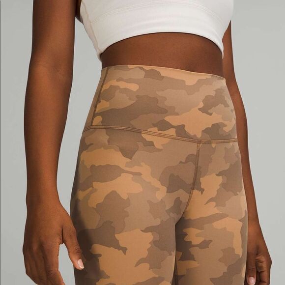 NWT. Lululemon Align High-Rise 25" Heritage 365 Camo Beige Size 20 - Picture 3 of 3